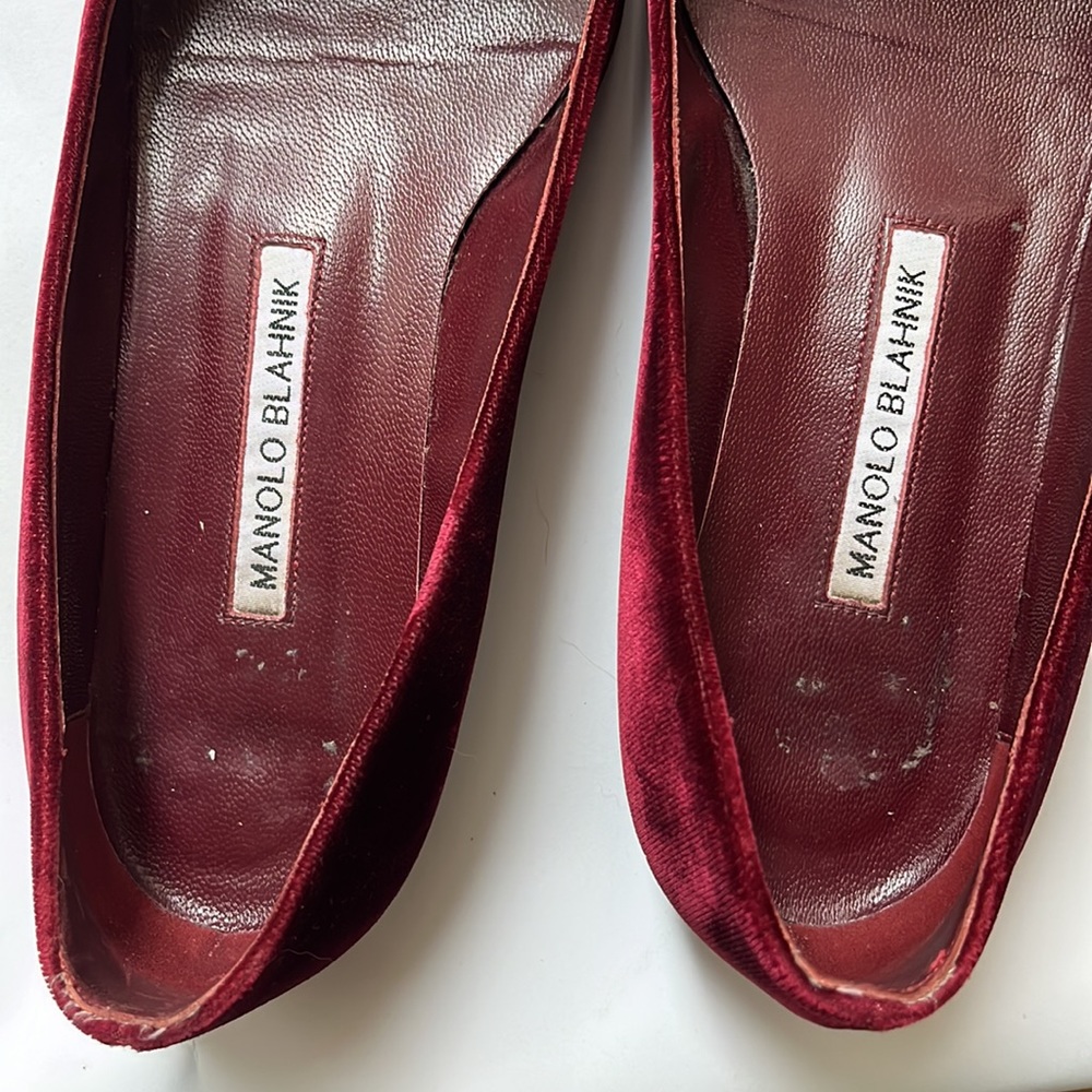Authentic Manolo Blahnik Hangisi Velvet Flats Size 37 - Picture 8 of 9
